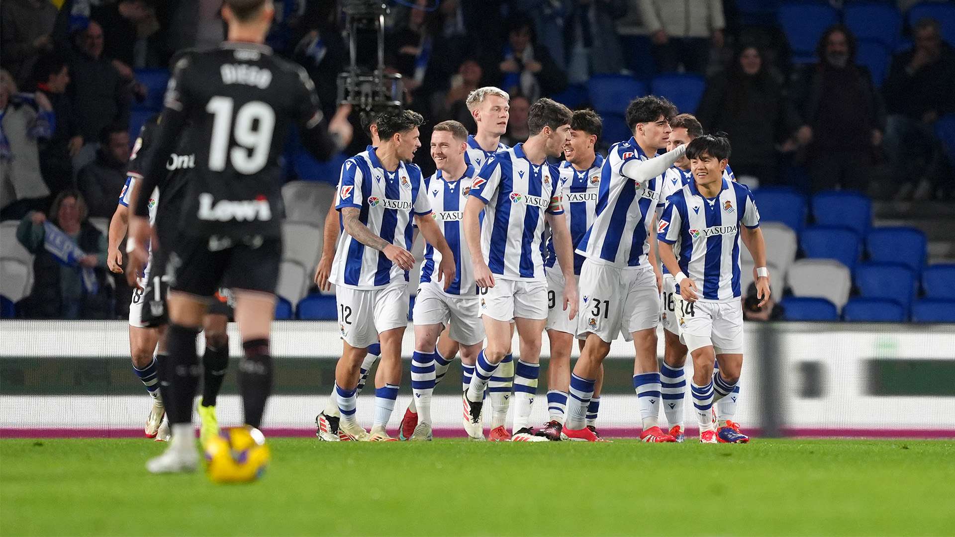 来争夺桂冠 来争夺桂冠